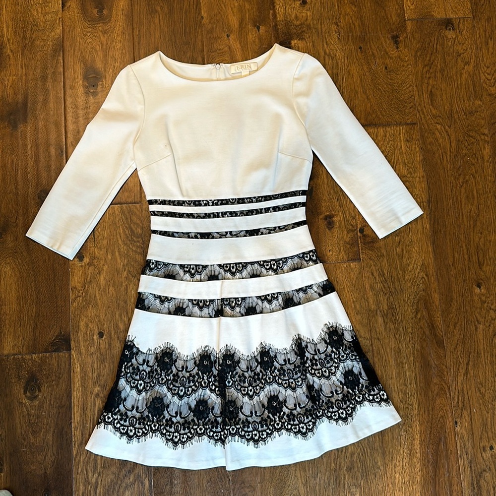 Erin Featherson white dress with black lace size 0.